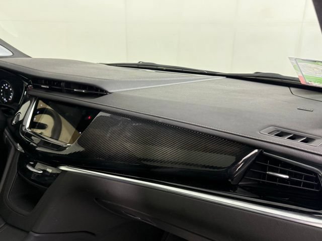 Certified 2025 Cadillac XT6 Sport w/ LPO, Red Accent Package AWD/4WD image 36