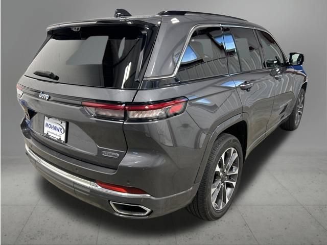 Used 2023 Jeep Grand Cherokee Overland w/ Luxury Tech Group IV AWD/4WD image 5
