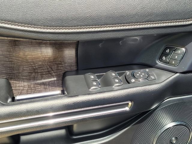 Used 2020 Ford Expedition Limited RWD image 17