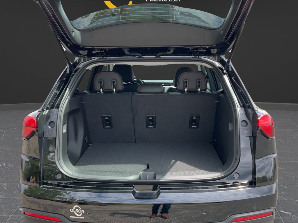 New 2027 Chevrolet Bolt RS FWD image 24