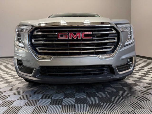 Used 2023 GMC Terrain SLT AWD/4WD image 3