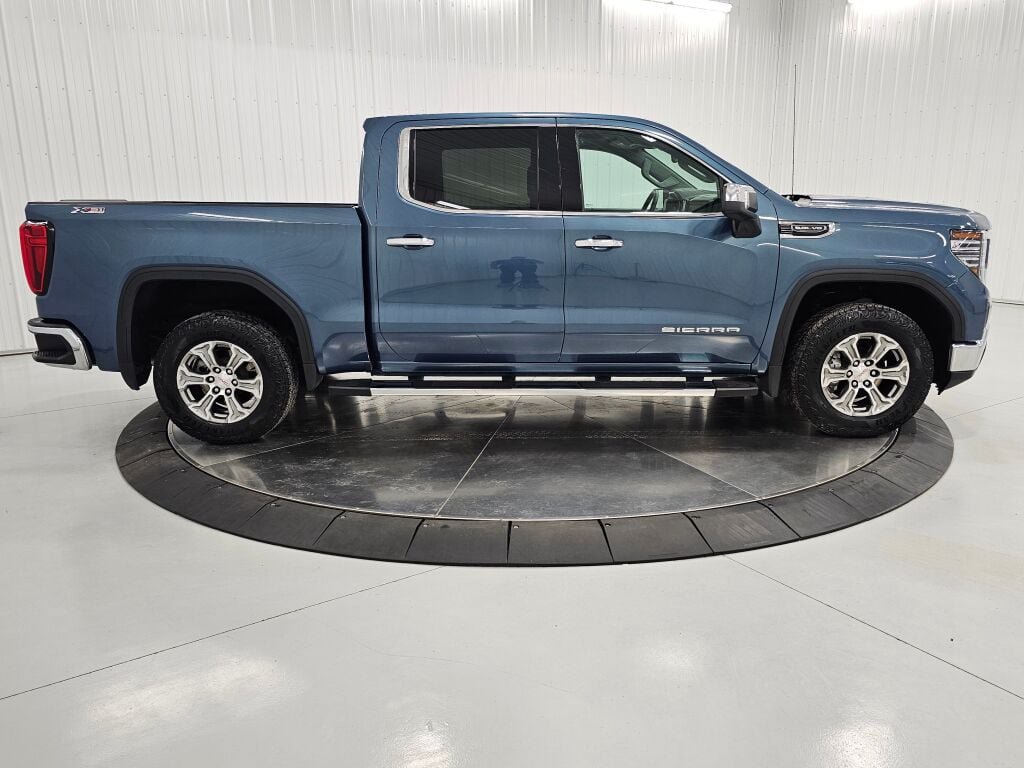 Used 2024 GMC Sierra 1500 SLT w/ X31 Off-Road Package AWD/4WD image 6