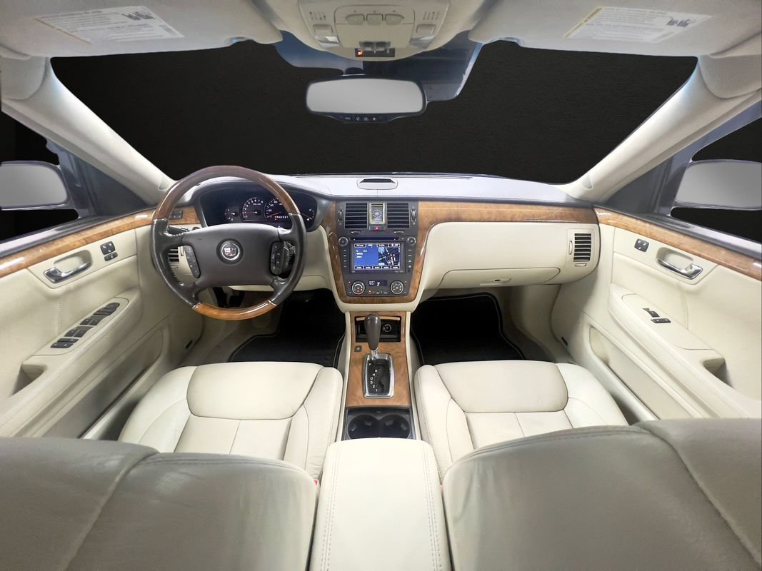 Used 2011 Cadillac DTS Platinum FWD image 18