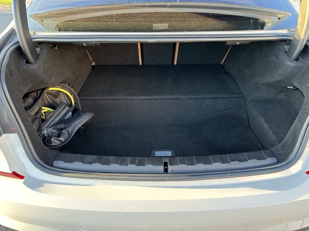 Used 2022 BMW 330e w/ M Sport Package image 18