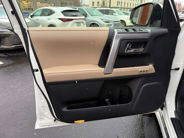 Used 2023 Toyota 4Runner Limited image 13