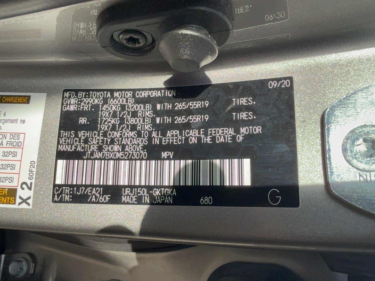 Used 2021 Lexus GX 460 Premium w/ Accessory Package AWD/4WD image 28