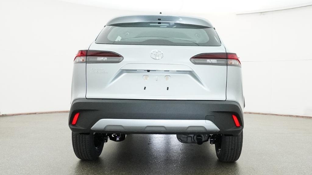 Used 2026 Toyota Corolla Cross L FWD image 2