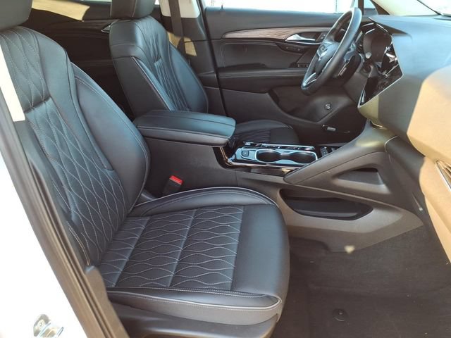 Used 2022 Buick Envision Avenir w/ Technology Package II AWD/4WD image 24