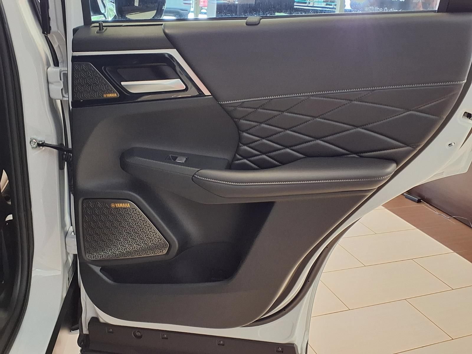 New 2026 Mitsubishi Outlander 4WD Plug-In Hybrid image 13