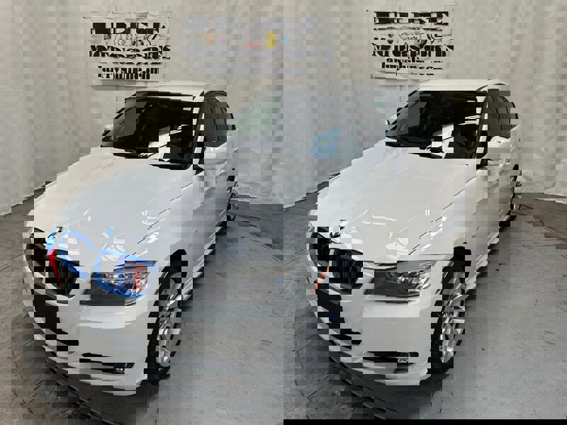 Used 2011 BMW 328i Sedan image 2