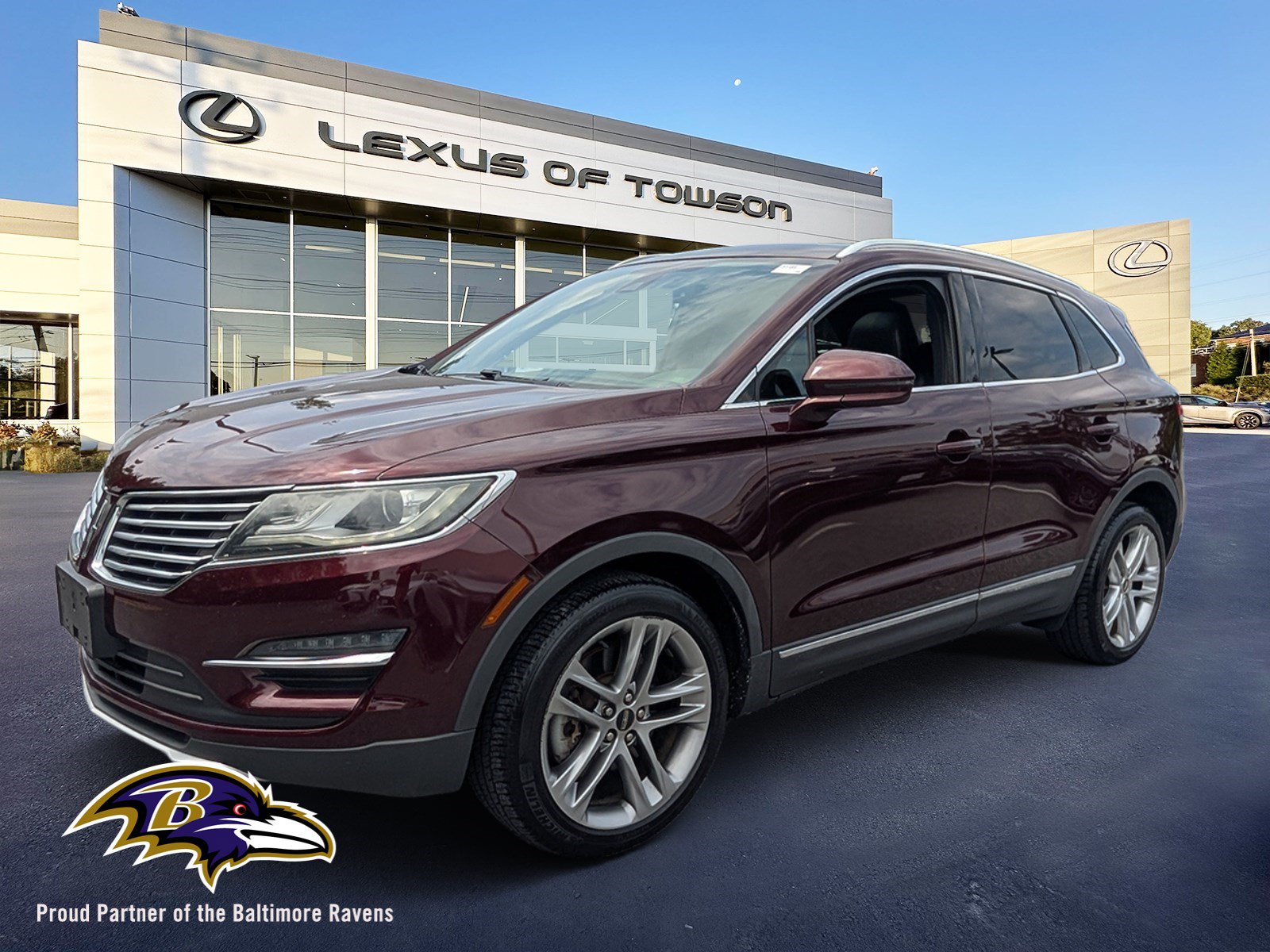 Used 2017 Lincoln MKC Reserve w/ Lincoln MKC Climate Package AWD/4WD image 1