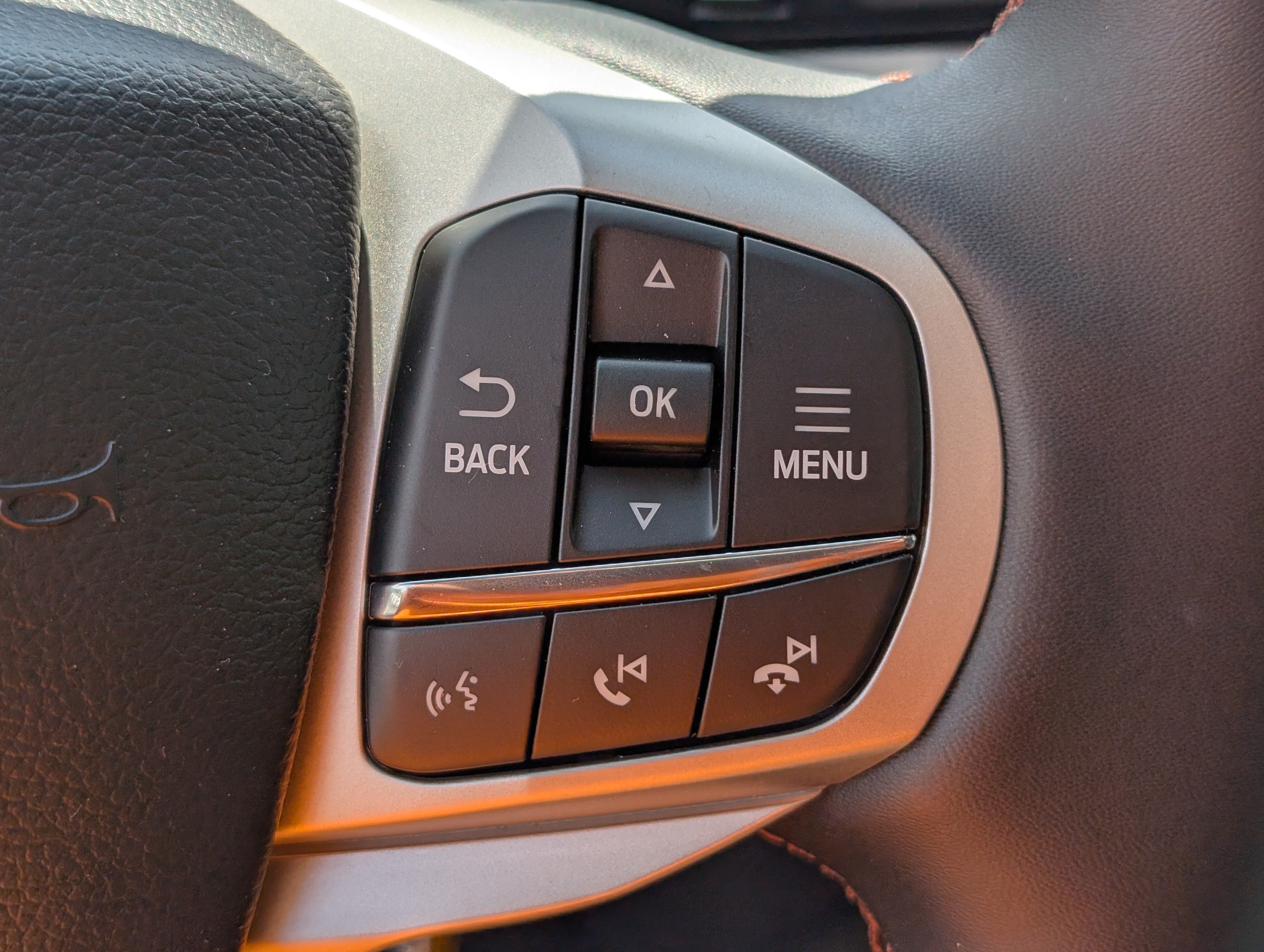 New 2026 Ford Explorer Active RWD image 20