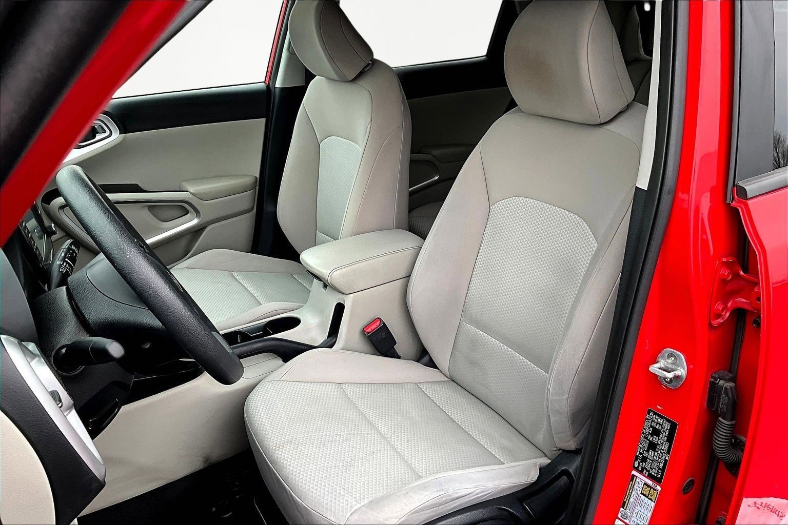 Used 2020 Kia Soul LX image 21