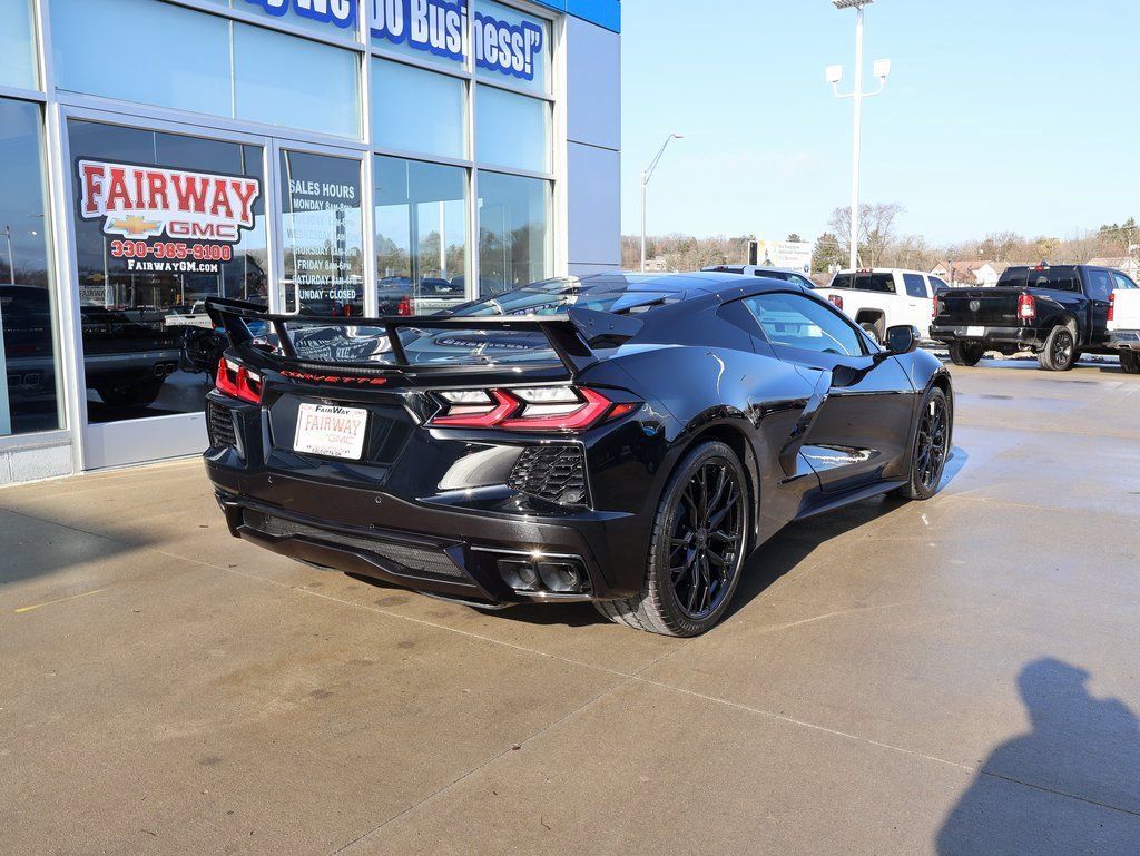 New 2026 Chevrolet Corvette Stingray Coupe w/ 1LT RWD image 3