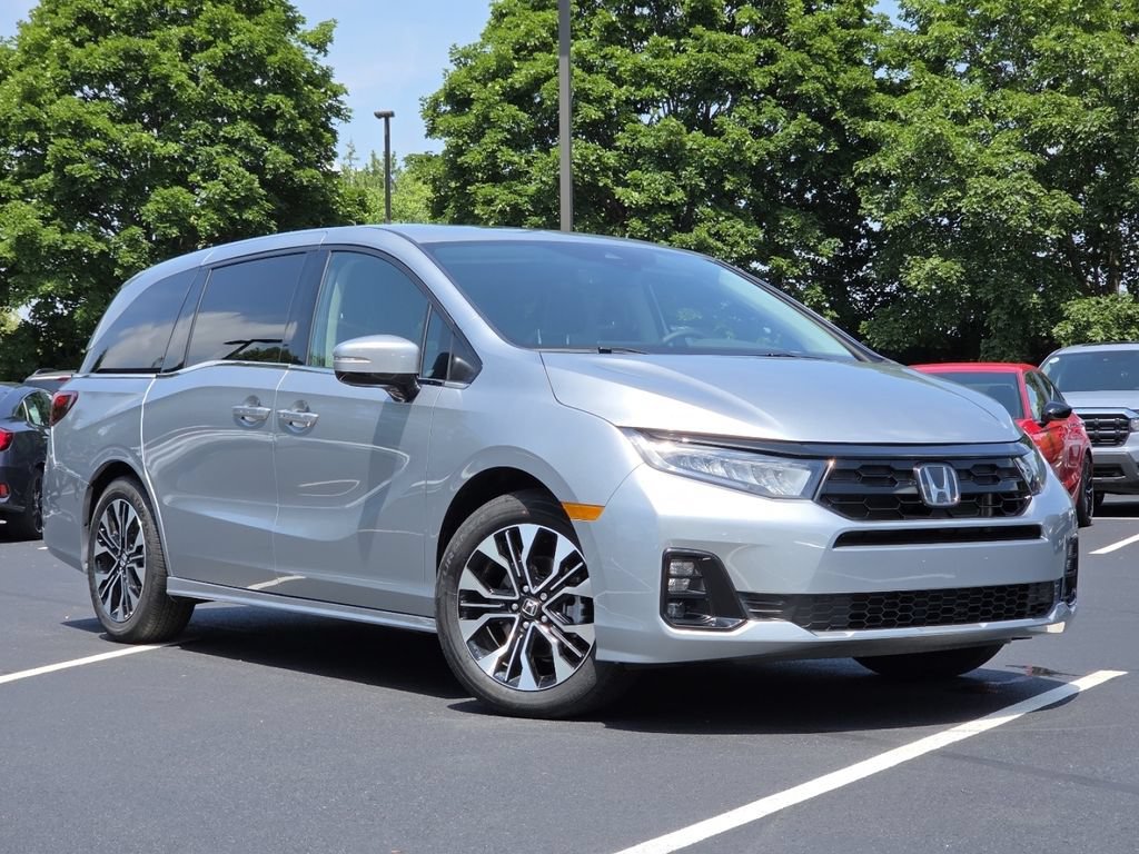 Certified 2026 Honda Odyssey Elite image 2