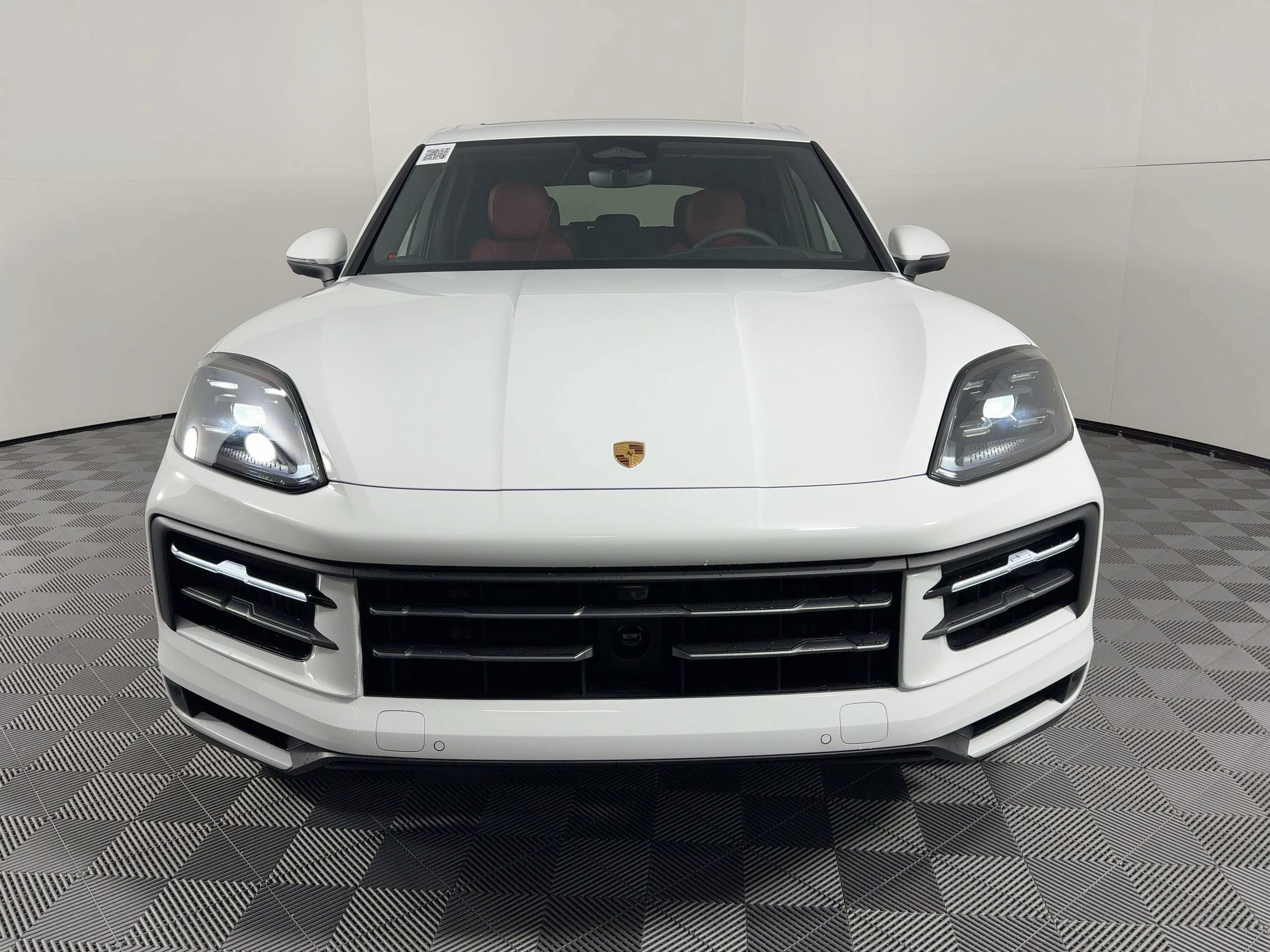 Certified 2026 Porsche Cayenne AWD/4WD image 6