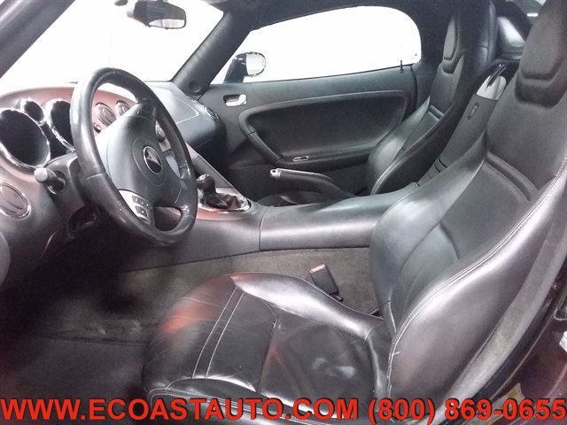 Used 2006 Pontiac Solstice Convertible w/ Premium Package RWD image 10