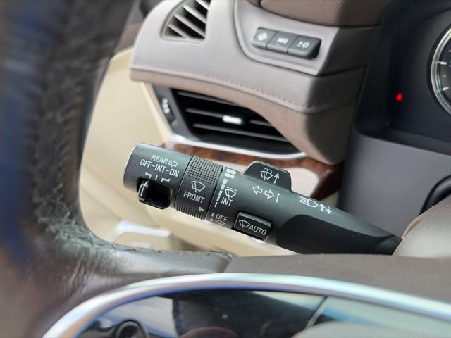 Used 2016 Cadillac Escalade ESV Premium AWD/4WD image 23