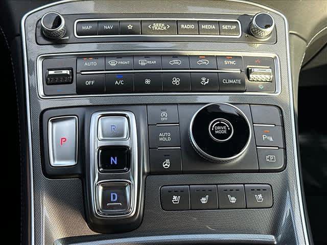 Used 2023 Hyundai Santa Fe Calligraphy FWD image 25