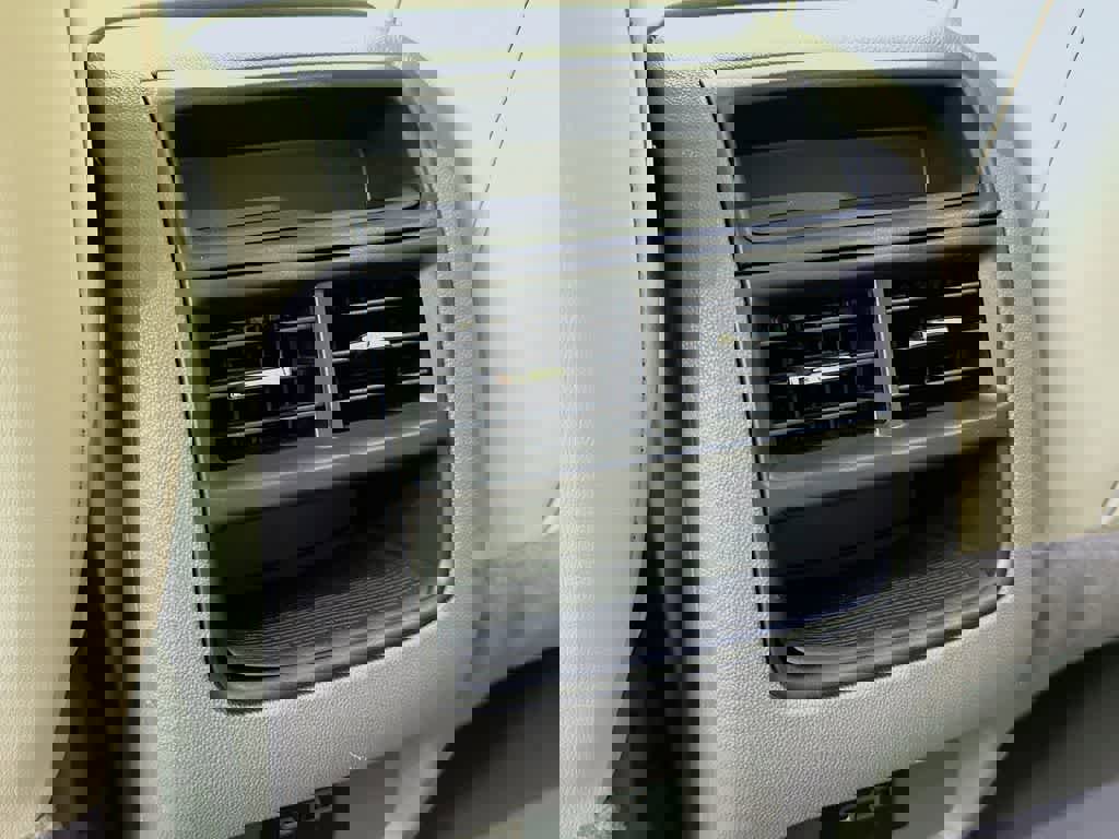 Used 2022 Cadillac XT5 Premium Luxury image 13