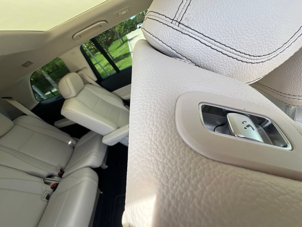 Used 2022 Mercedes-Benz GLS 450 4MATIC image 27