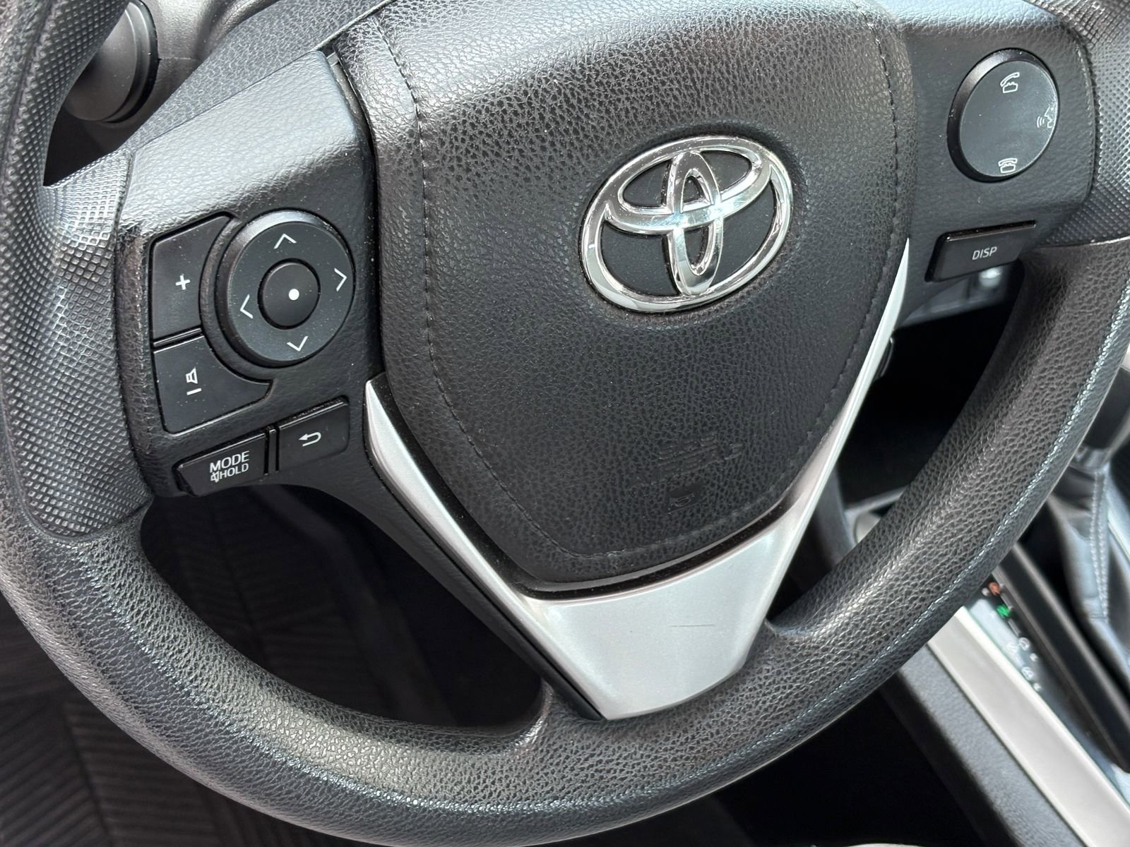 Used 2014 Toyota Corolla LE FWD image 12
