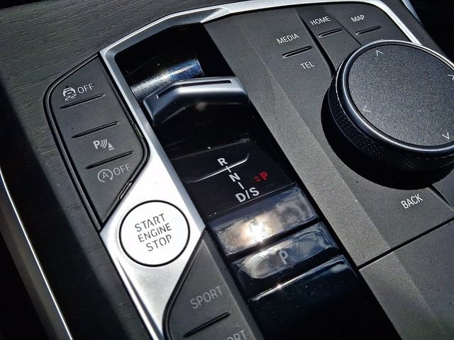Used 2023 BMW 330i xDrive Sedan w/ Premium Package AWD/4WD image 19