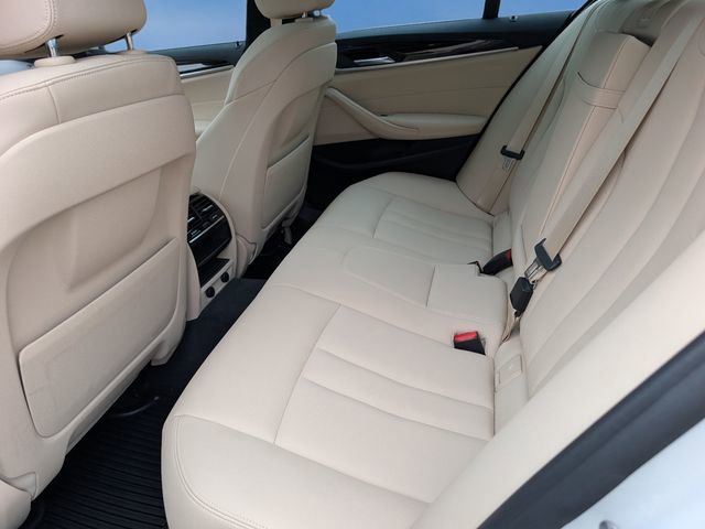 Used 2018 BMW 530i xDrive AWD/4WD image 13