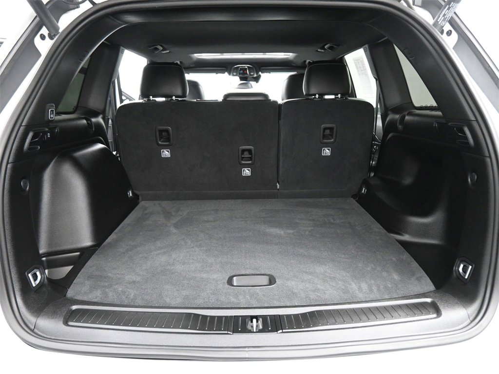 Used 2023 Jeep Grand Cherokee Altitude image 21