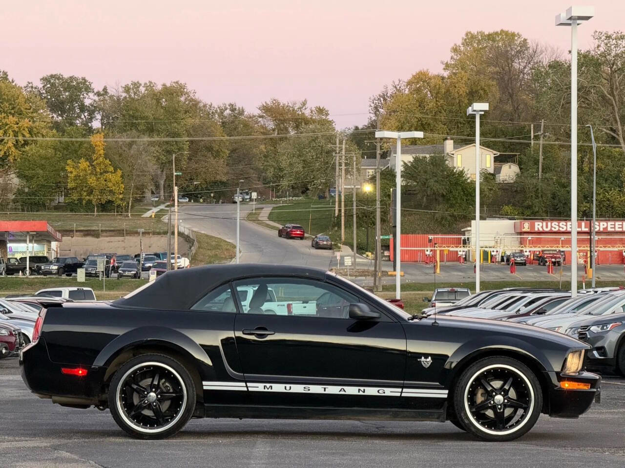Used 2009 Ford Mustang Premium image 3