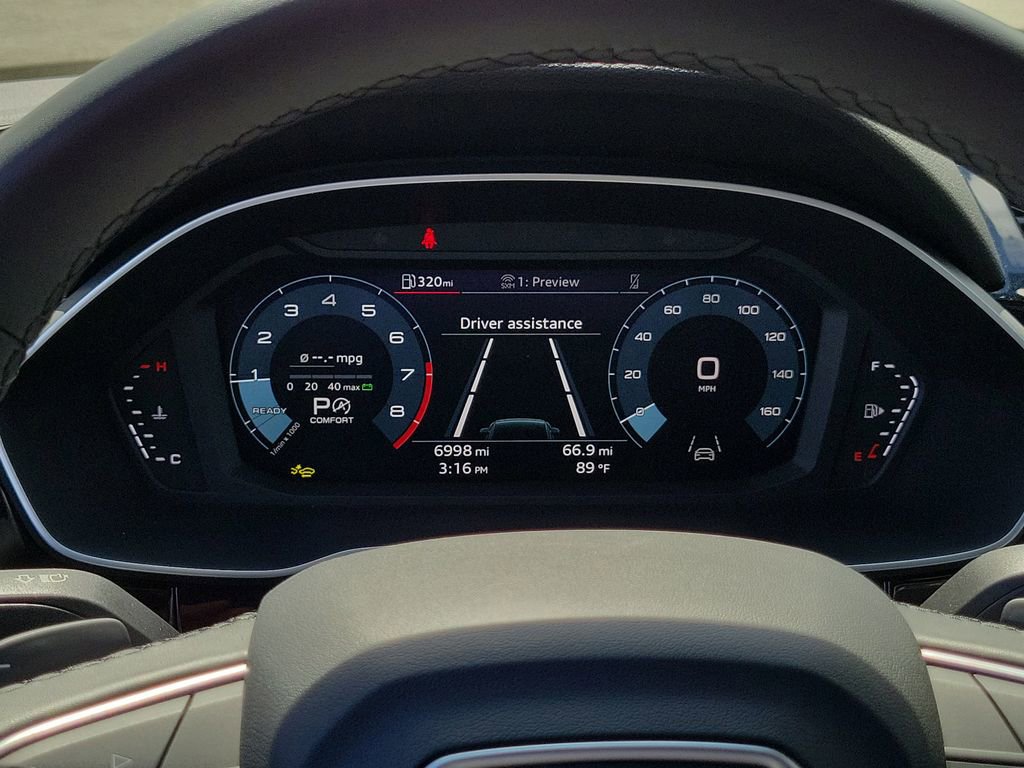 Certified 2025 Audi Q3 2.0T Premium w/ Convenience Package image 11