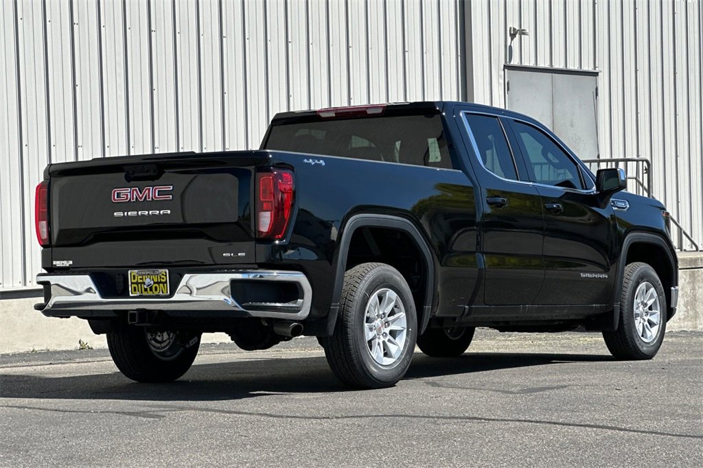 New 2025 GMC Sierra 1500 SLE image 5