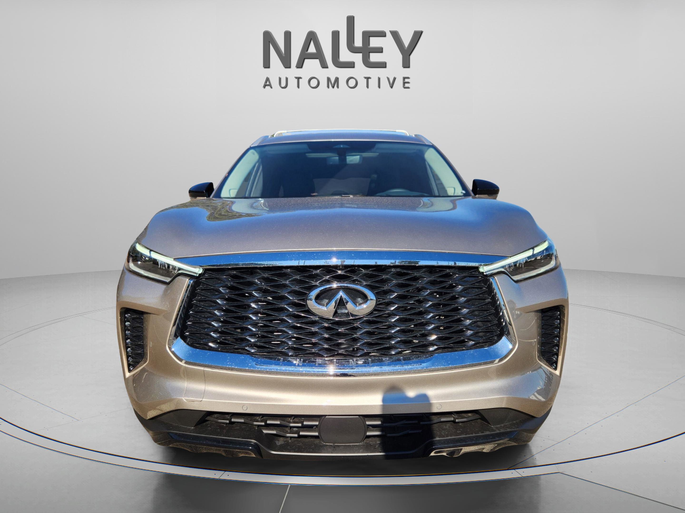 Certified 2025 INFINITI QX60 Luxe w/ Vision Package image 8