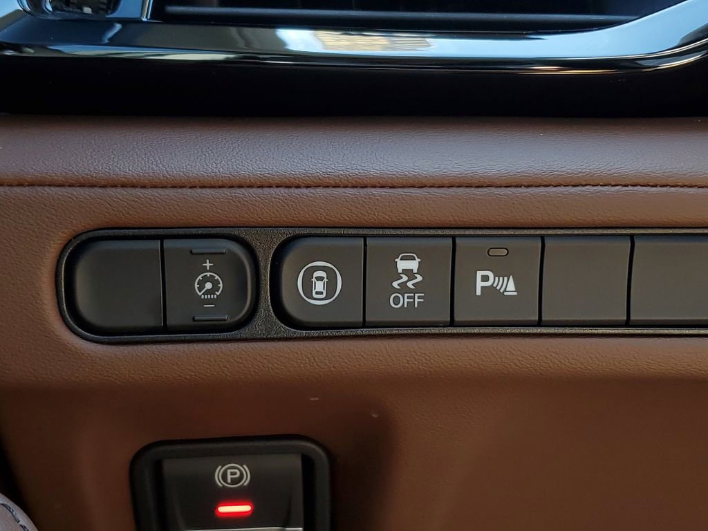 Certified 2023 Acura MDX FWD w/ Technology Package image 31
