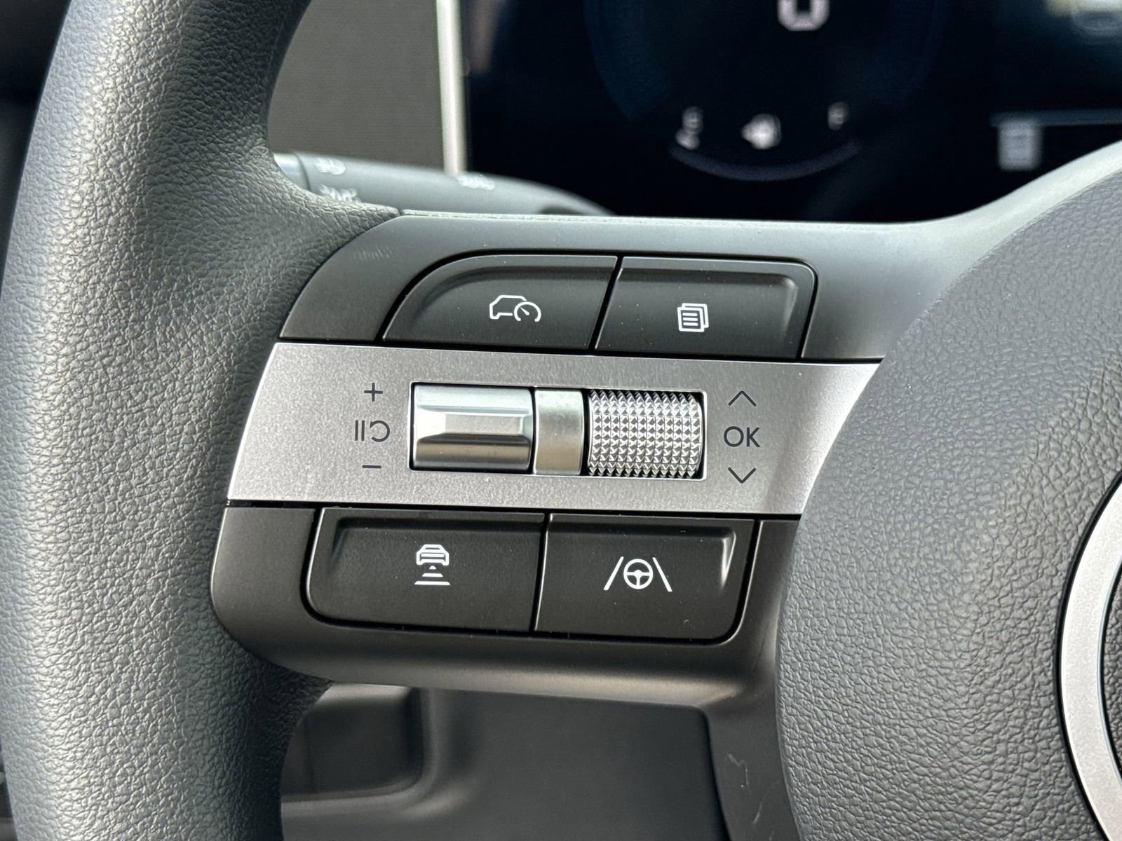 New 2026 Hyundai Tucson SE image 24