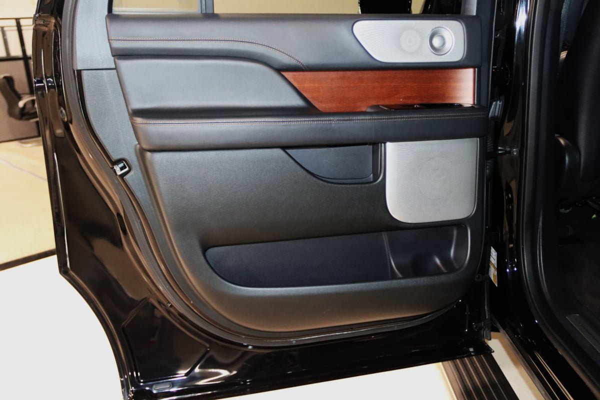 Used 2024 Lincoln Navigator L Black Label AWD/4WD image 49