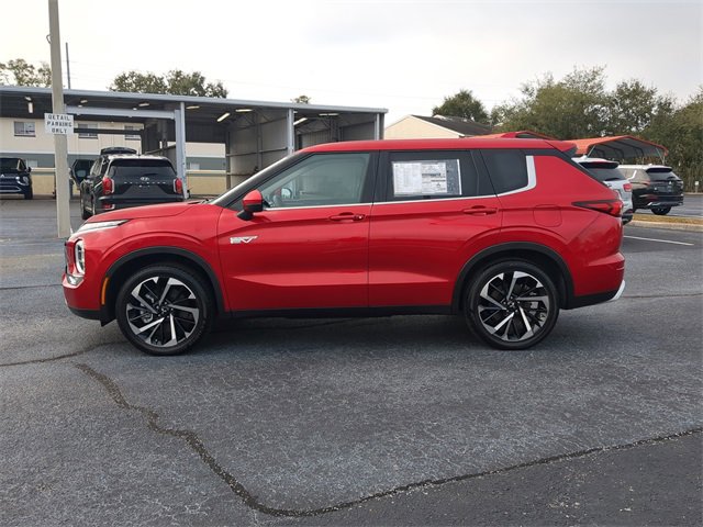 New 2025 Mitsubishi Outlander SE image 3