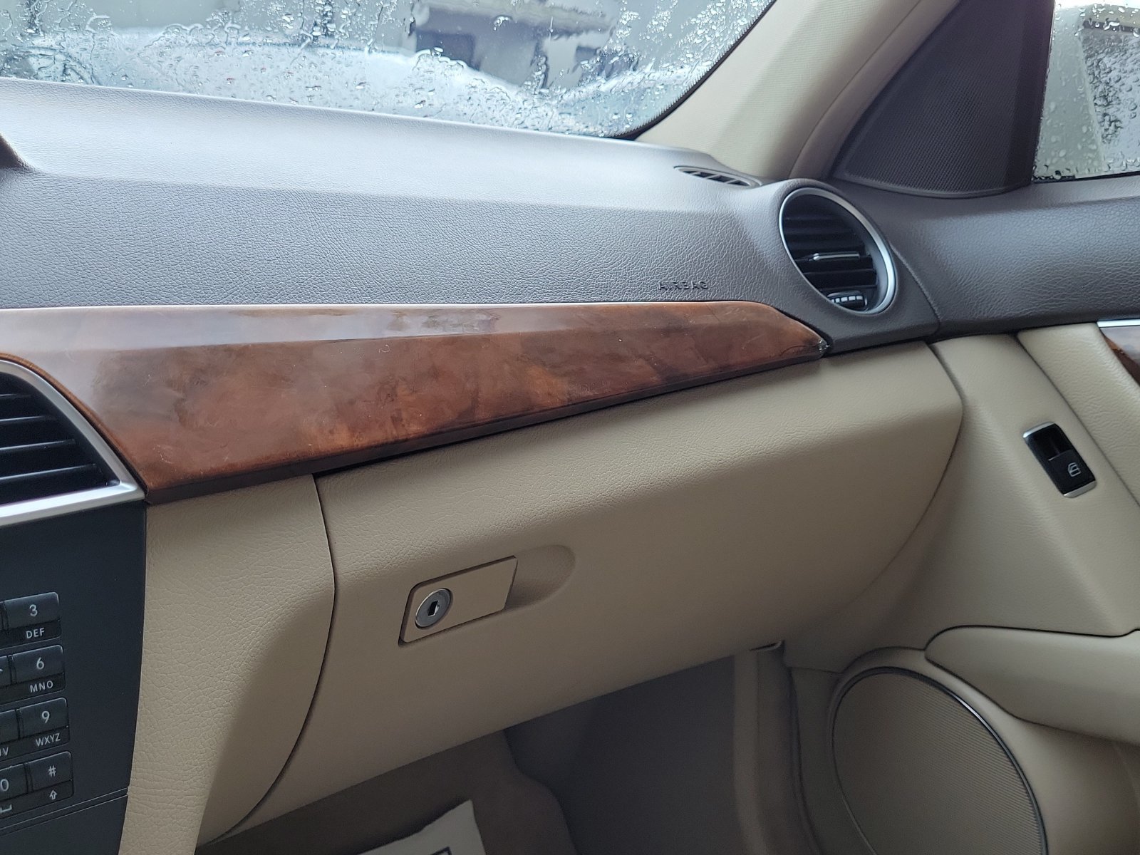 Used 2012 Mercedes-Benz C 250 Sedan image 30