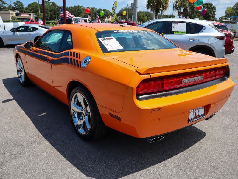 Used 2014 Dodge Challenger SXT Plus RWD image 3