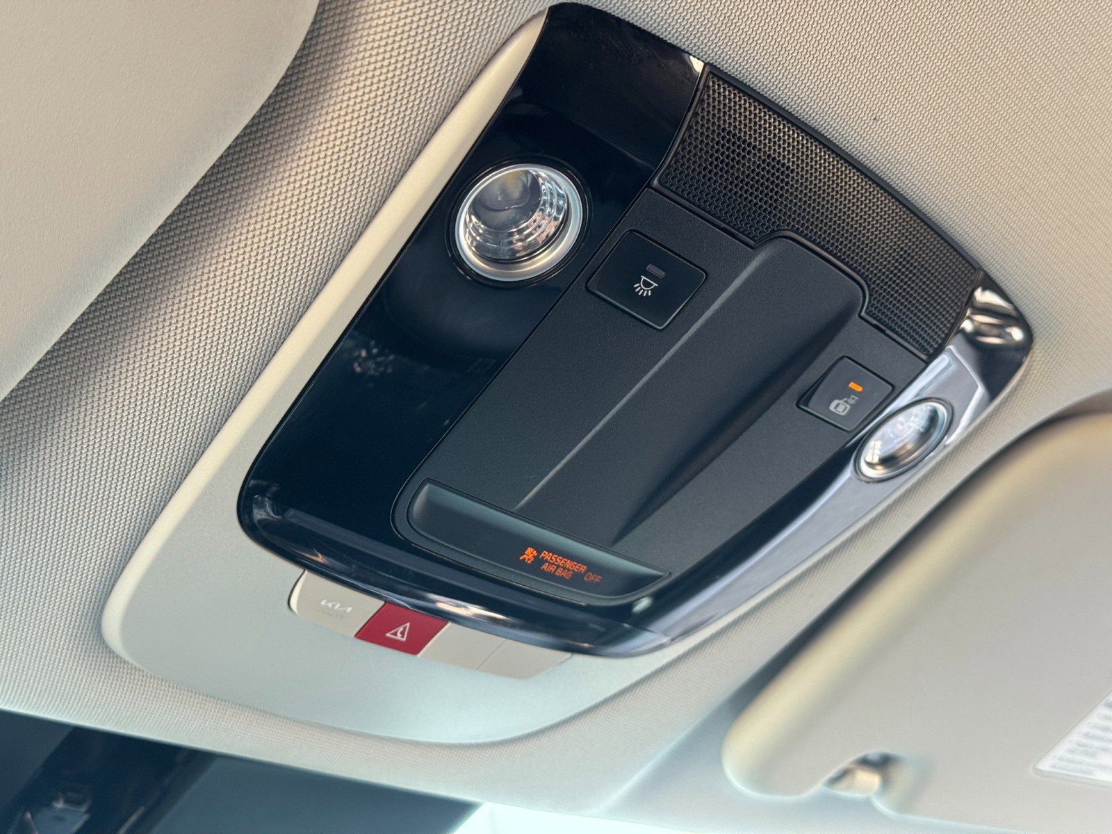 Used 2022 Kia EV6 Light RWD image 32