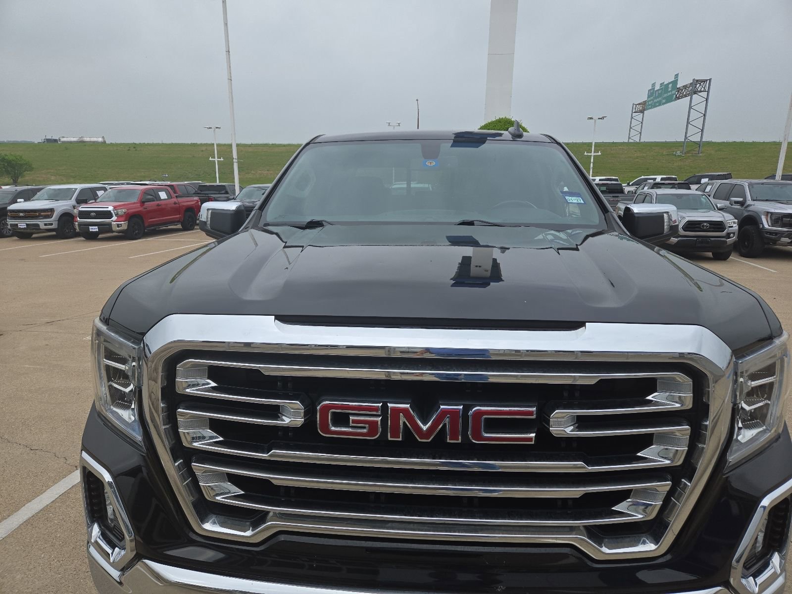 Used 2019 GMC Sierra 1500 SLT RWD image 3
