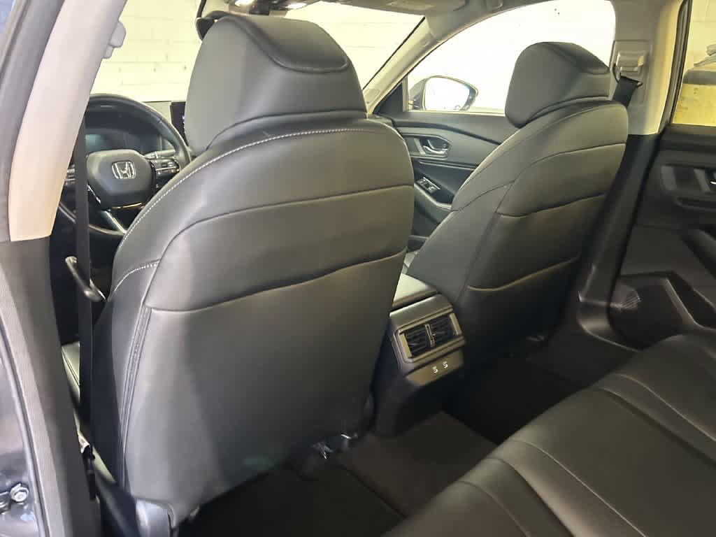 Used 2024 Honda Accord Touring image 12