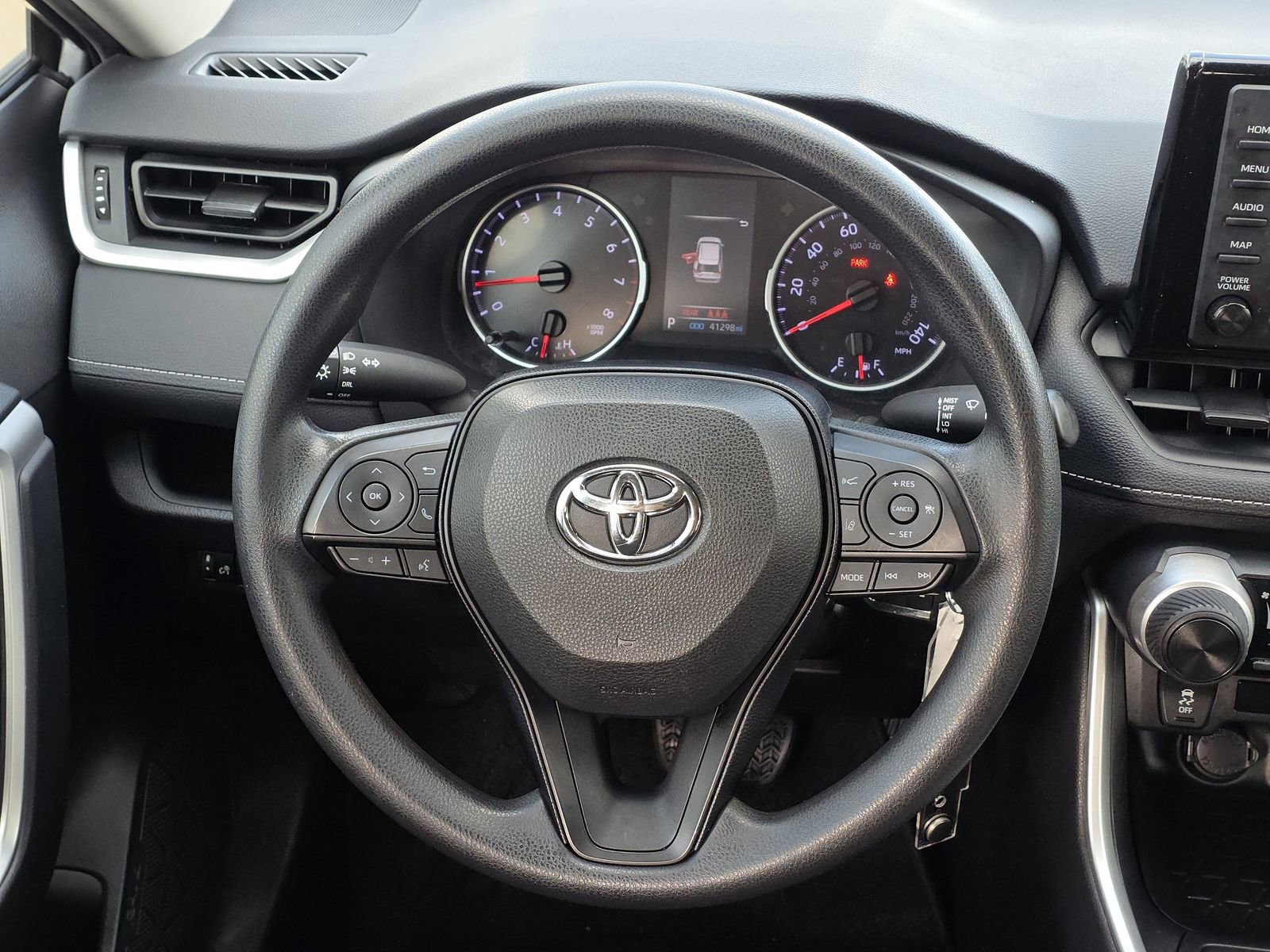 Used 2019 Toyota RAV4 LE image 24