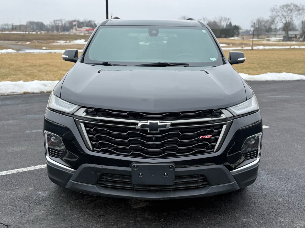 Used 2022 Chevrolet Traverse RS image 2