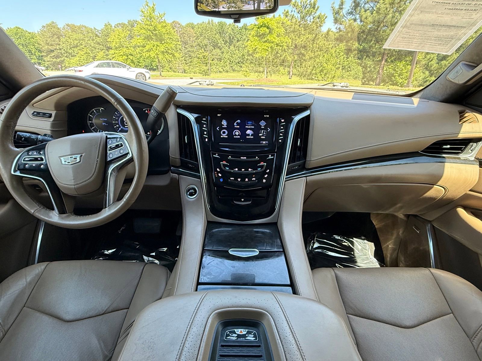 Used 2019 Cadillac Escalade ESV Platinum AWD/4WD image 23