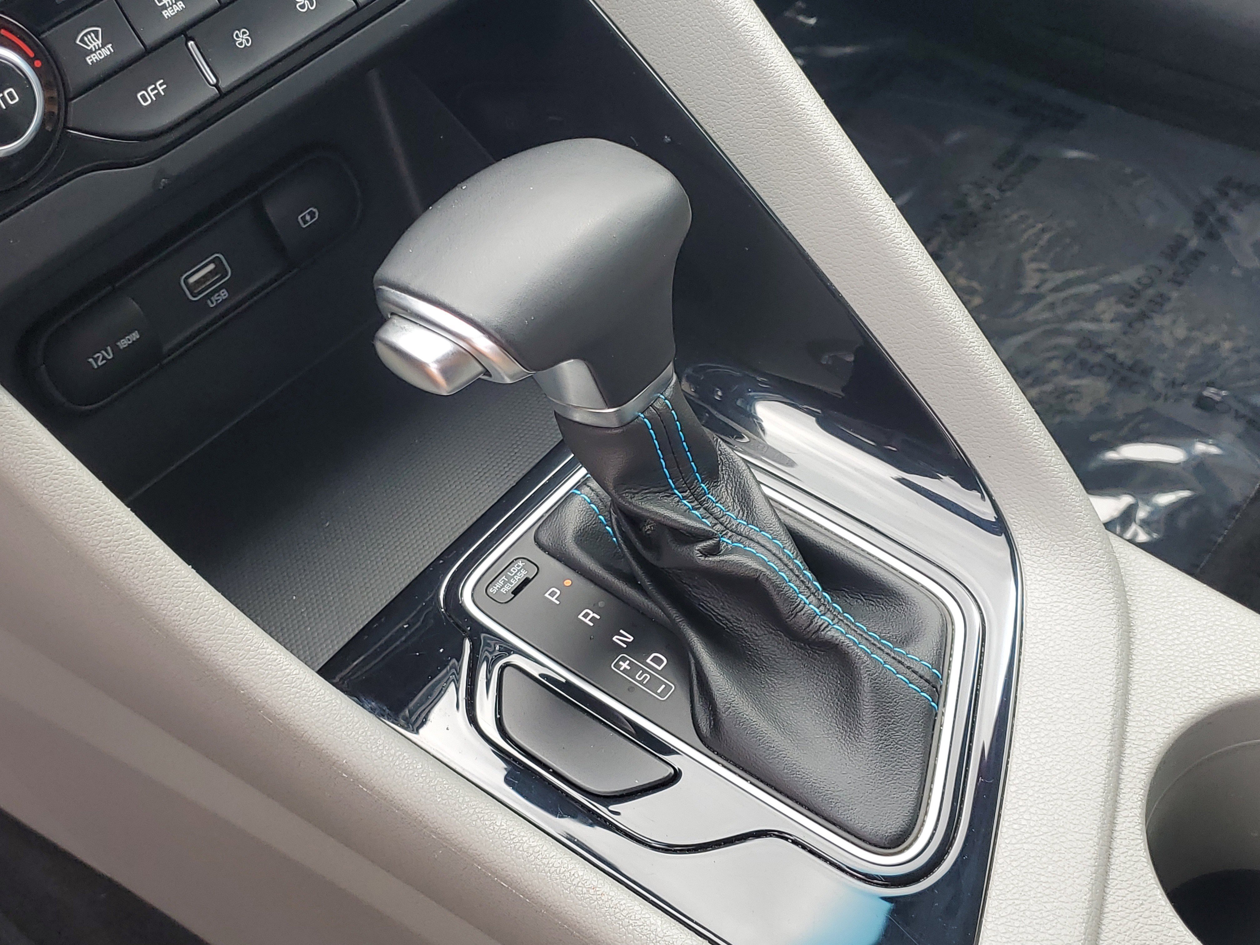 Used 2021 Kia Niro Touring SE image 28