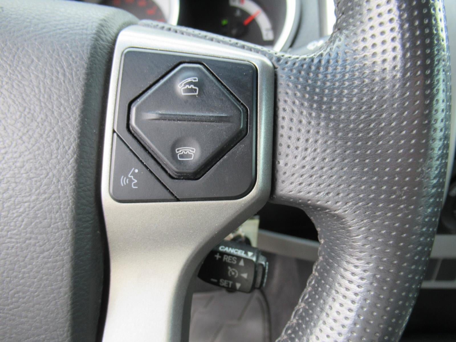 Used 2014 Toyota Tacoma PreRunner w/ SR5 Package RWD image 23