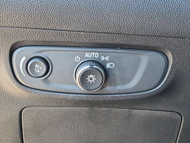Used 2024 Buick Encore GX Preferred w/ Comfort Package AWD/4WD image 17
