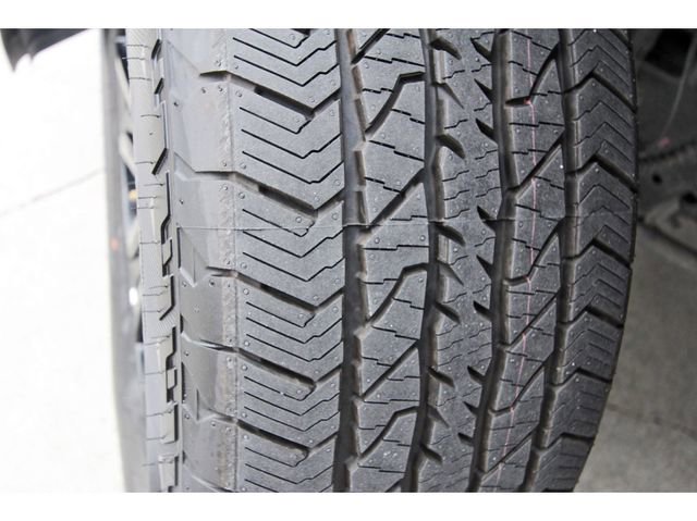 Used 2024 Ford F150 Platinum w/ FX4 Off-Road Package AWD/4WD image 28