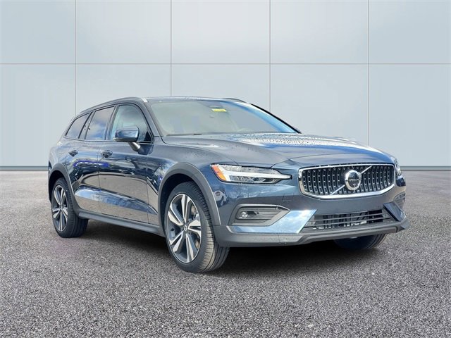 New 2026 Volvo V60 B5 Cross Country Plus w/ Protection Package Premier image 3